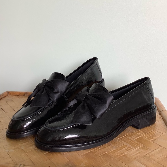 Anthropologie Shoes - Black Leather Bow Shoes